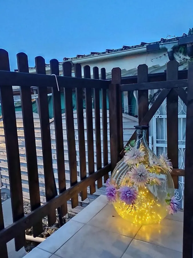 Chalet Bungalow Sixdays 2 Camporosso  Italy